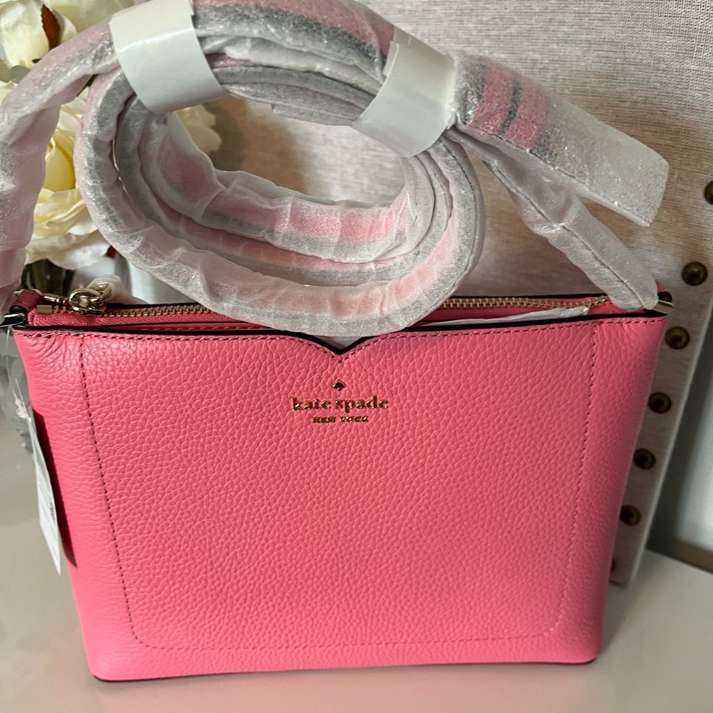 Kate spade pink pebbles leather crossbody bag.